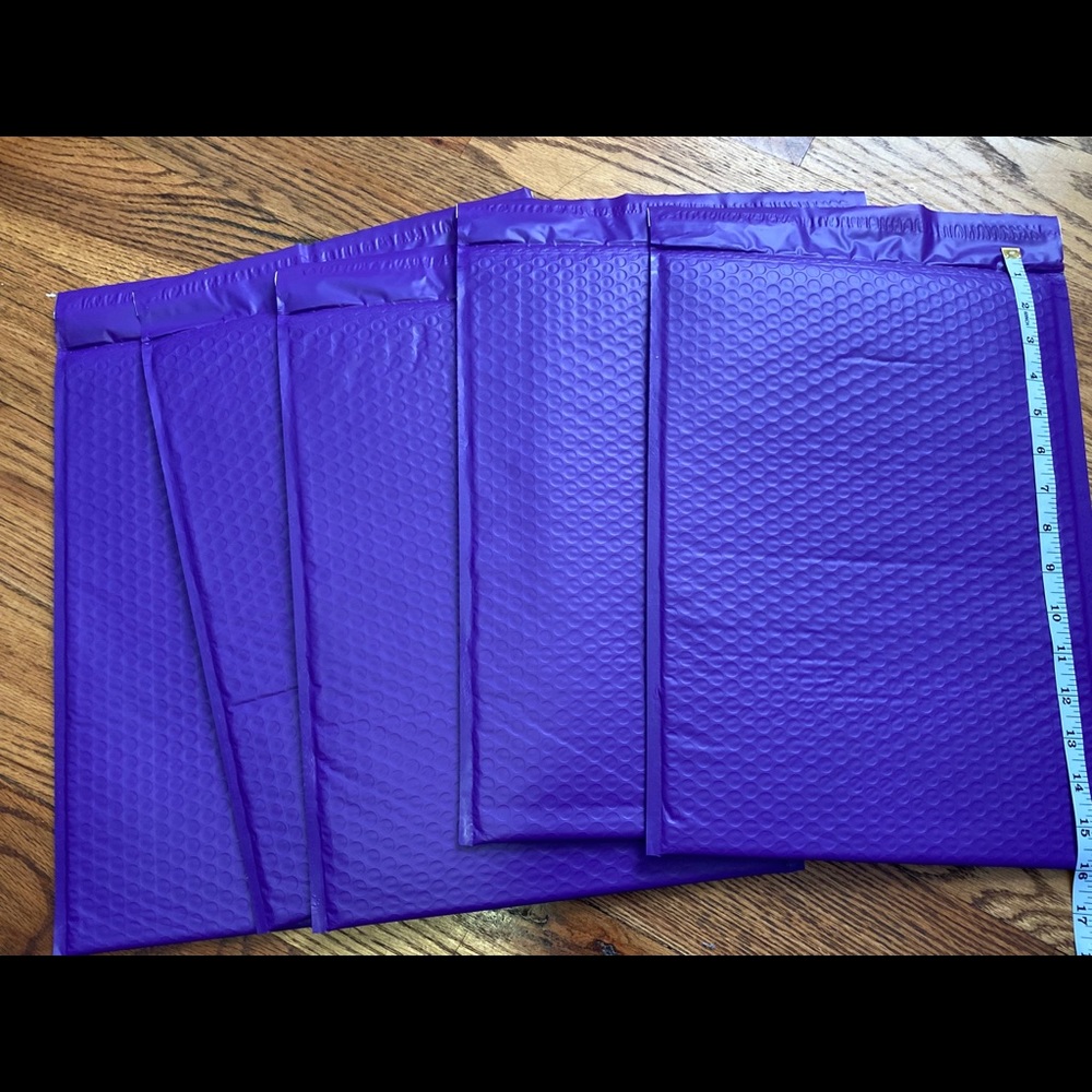 10cts XL Purple poly bubble mailers (10.5” x 16”) - Picture 4 of 4